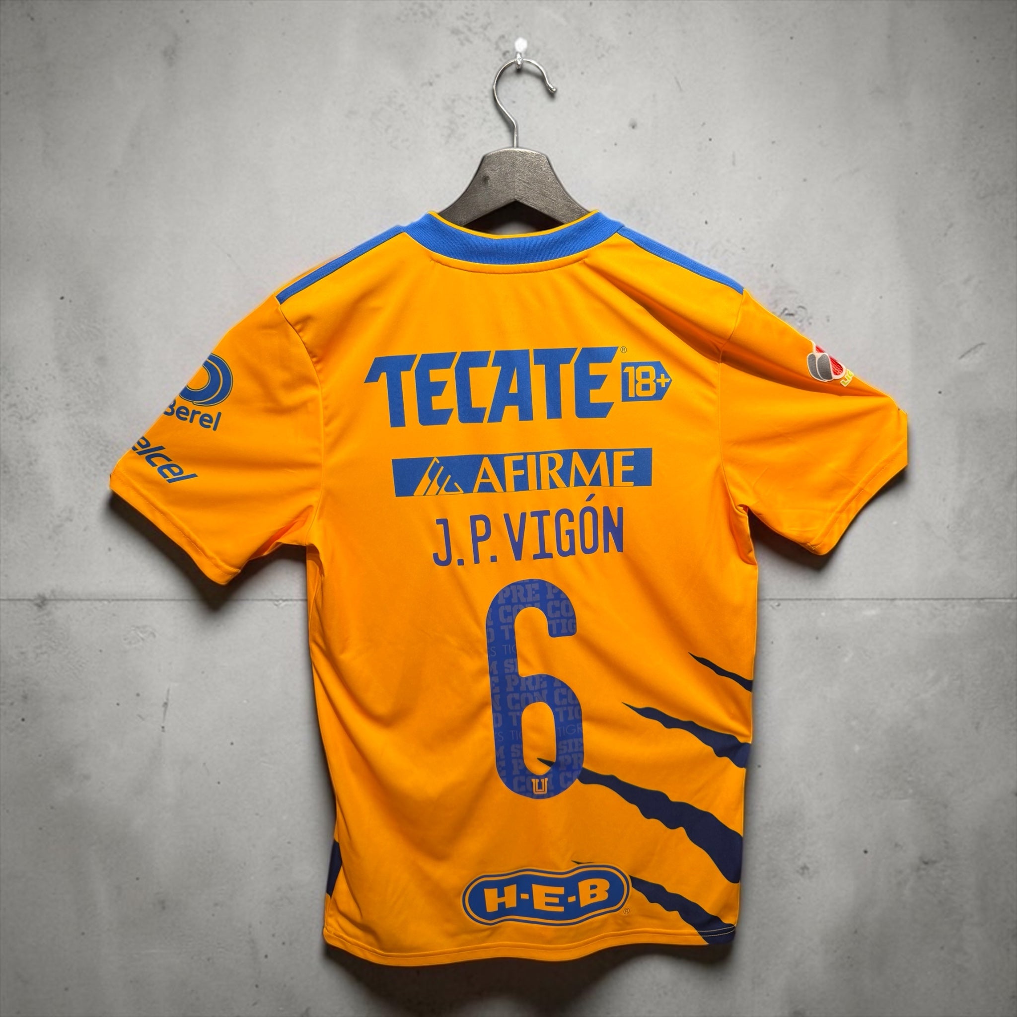 Jersey Utileria Tigres de Juan Pablo Vigón